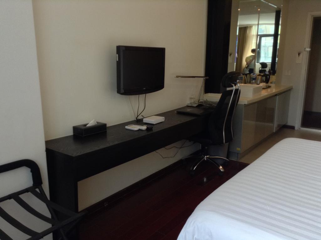 Fx Hotel East Lake Park Шеньчжень Екстер'єр фото